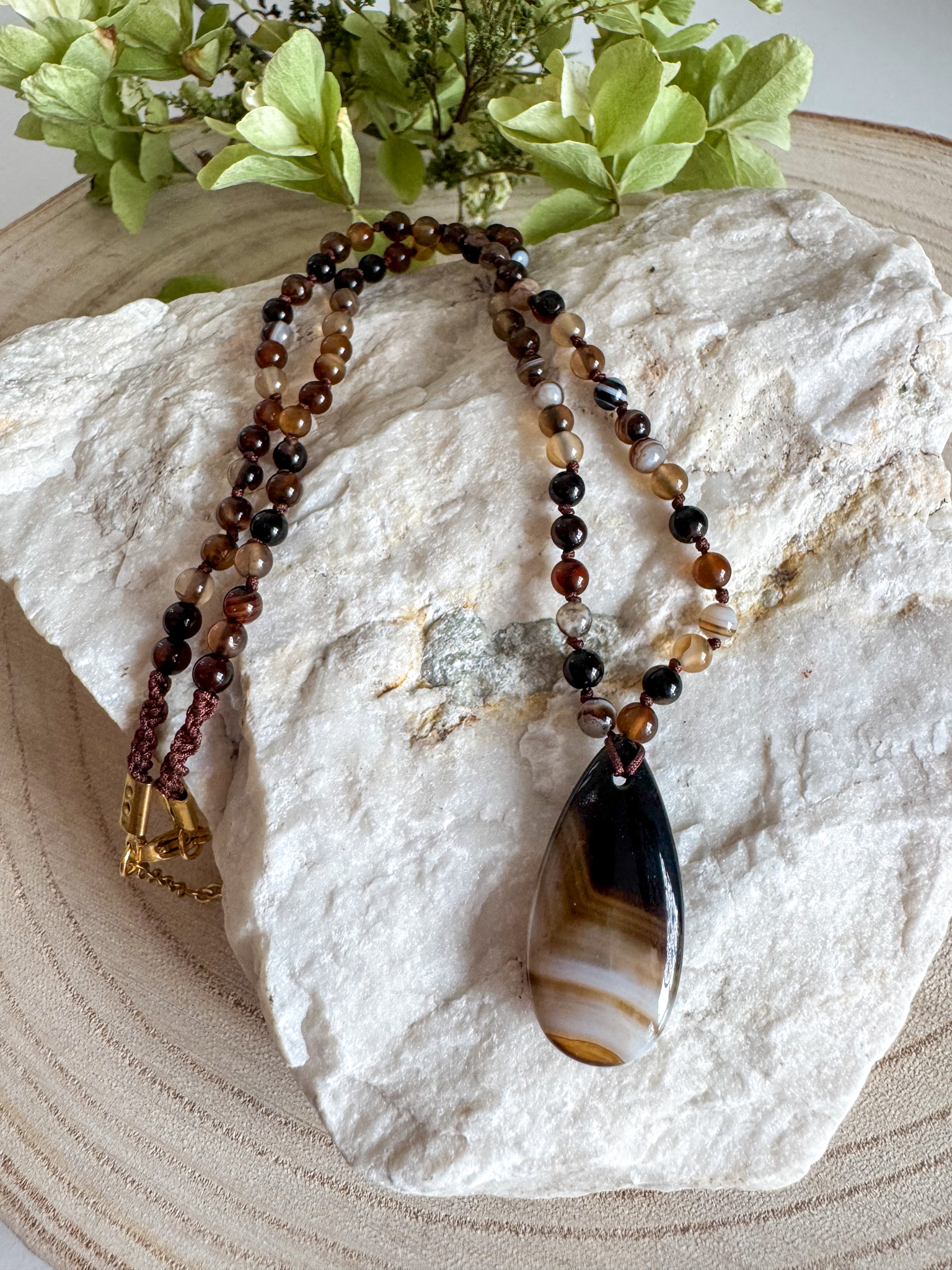 Naszyjnik z brązowego agatu pasiastego - obrazek 2