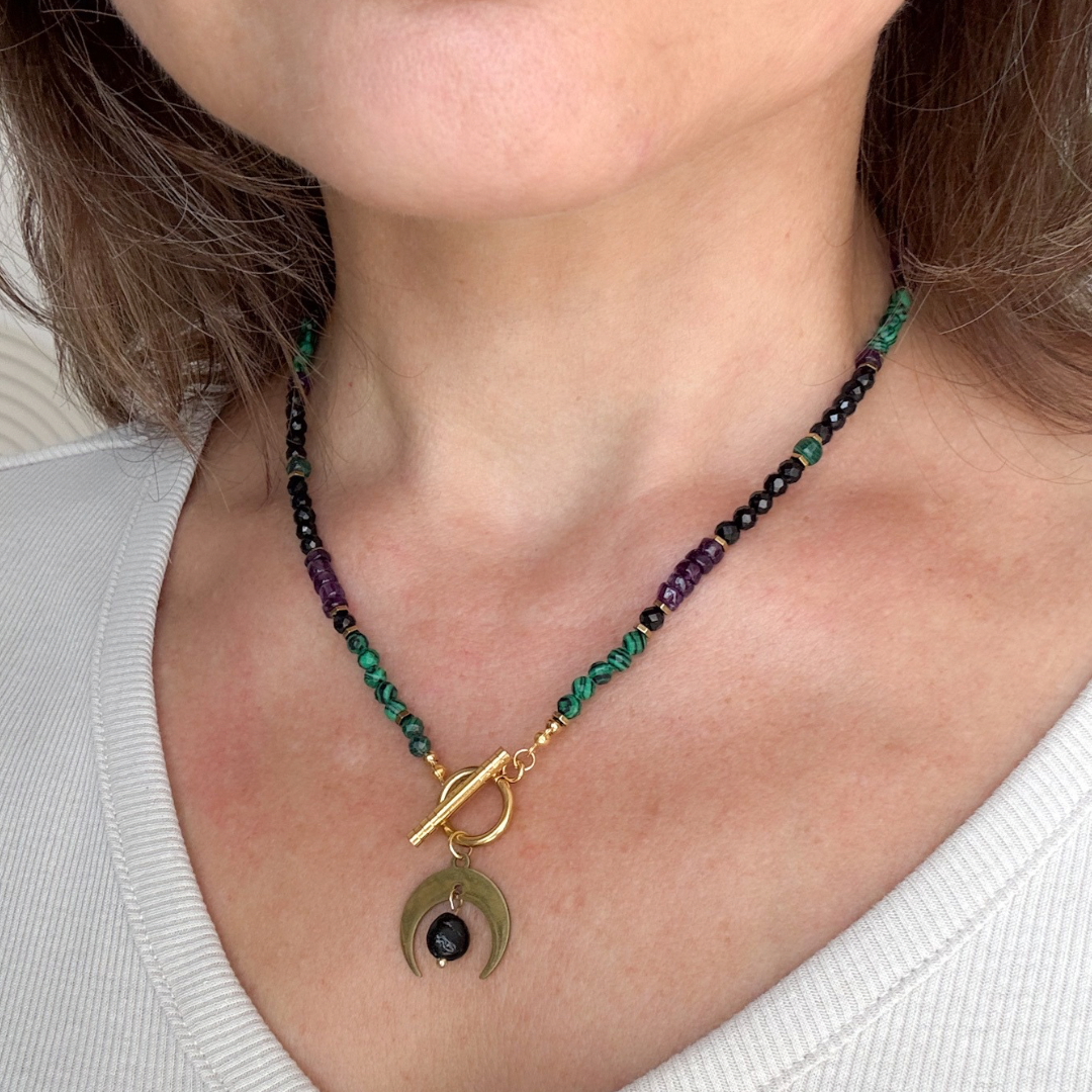 Naszyjnik zodiakalny Ryby – ręcznie robiony czarny turmalin, hematyt, ametyst i malachit