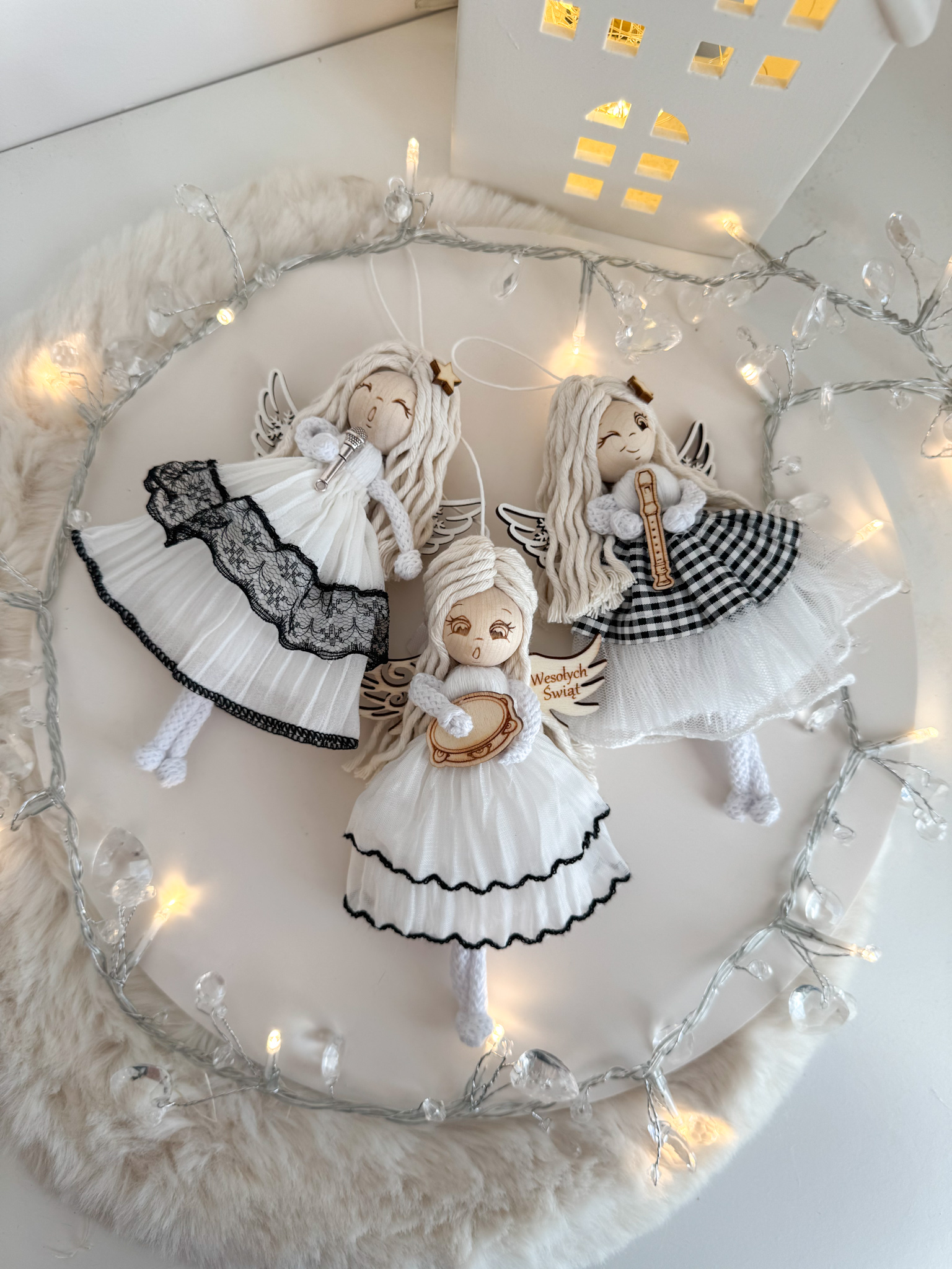Box świąteczny zestaw 3 aniołków ozdoby na choinkę makrama prezent anielskie trio - obrazek 2
