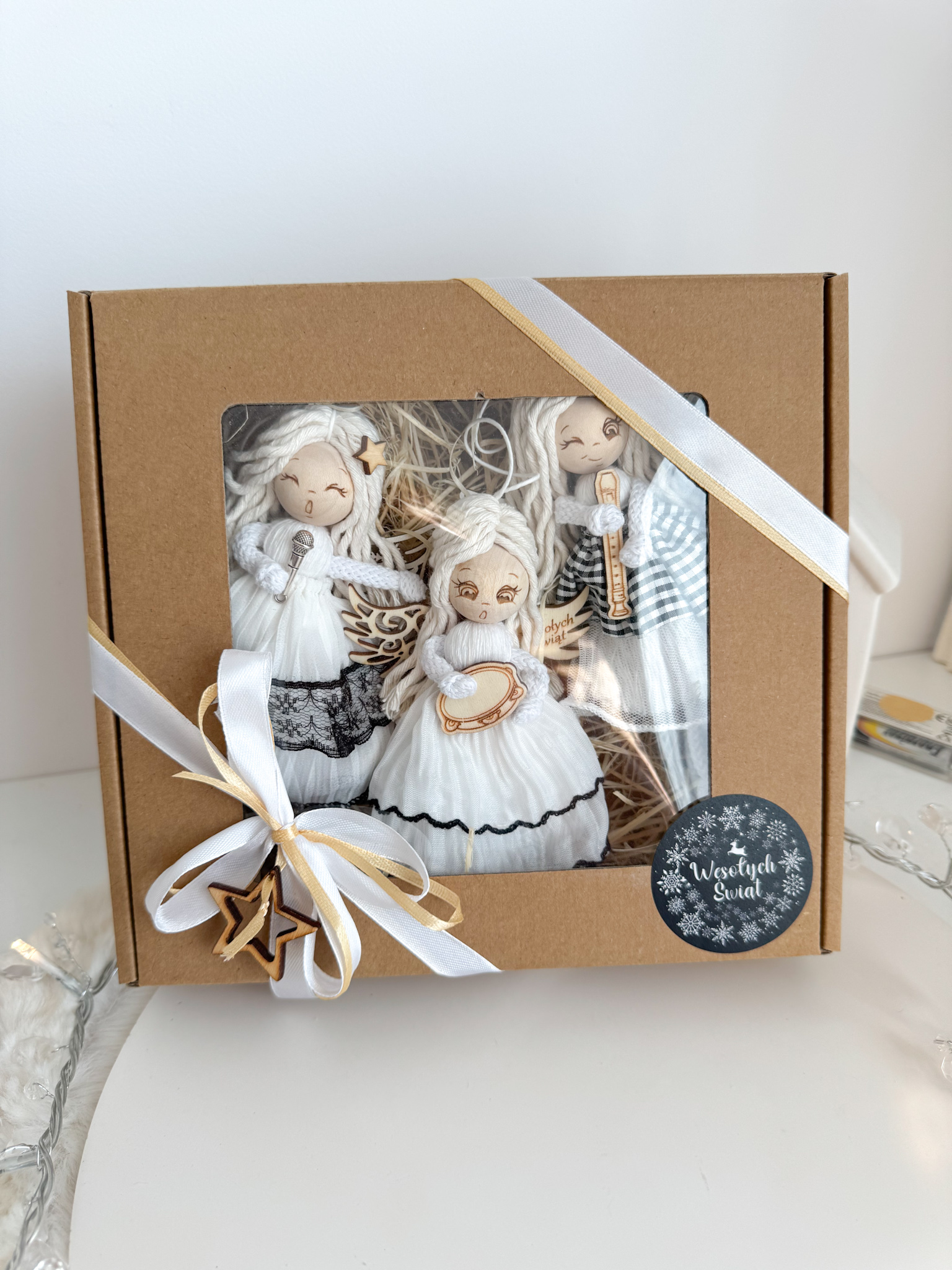 Box świąteczny zestaw 3 aniołków ozdoby na choinkę makrama prezent anielskie trio - obrazek 7